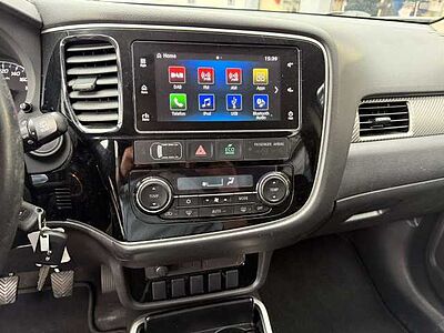 Mitsubishi Outlander Edition 100 2WD 2,0 Smart Link Display Touchscreen