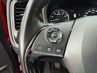 Mitsubishi Outlander Edition 100 2WD 2,0 Smart Link Display Touchscreen