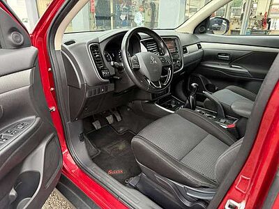 Mitsubishi Outlander Edition 100 2WD 2,0 Smart Link Display Touchscreen