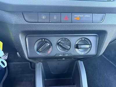 SKODA Fabia 1,0 MPI Cool Plus + Enjoy-Paket, PDC, DAB+, ALU