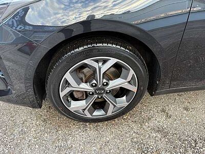 Kia Ceed / cee'd Ceed 1.4 T-GDI Platinum Edition SD, Navi, AHK