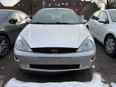 Ford Focus Focus Stufenheck Ghia (Kupplung defekt)