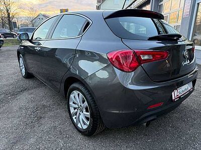 Alfa Romeo Giulietta Turismo 1.4 TB 16V Euro 6 Facelift Navi