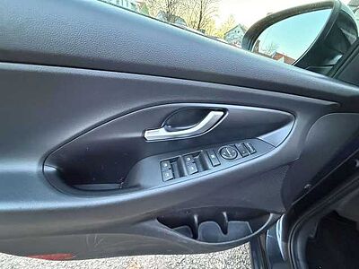 Hyundai i30 Edition 30 cw (PD) Mild Hybrid 48V 8'Farb Touch