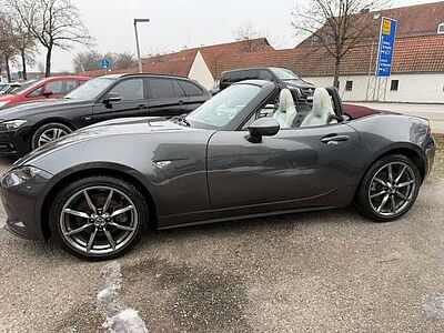 Mazda MX-5 ROADSTER SKYACTIV-G 2.0 AD‘VANTAGE DESIGN NAPPA
