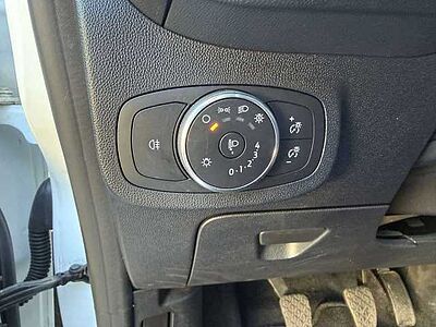 Ford Fiesta 1,1 Ti-VCT Cool & Connect, PDC, Temp., Easy-Drive