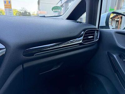 Ford Fiesta 1,1 Ti-VCT Cool & Connect, PDC, Temp., Easy-Drive