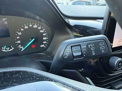 Ford Fiesta 1,1 Ti-VCT Cool & Connect, PDC, Temp., Easy-Drive