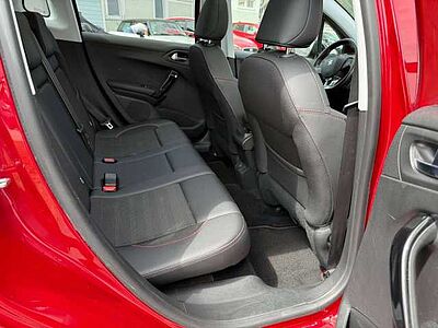 Peugeot 2008 1.2 PureTech 130, Allure